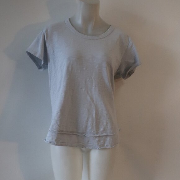 Womens Leallo Light Blue T-Shirt W/Layered Bottom Hem L - Picture 1 of 6